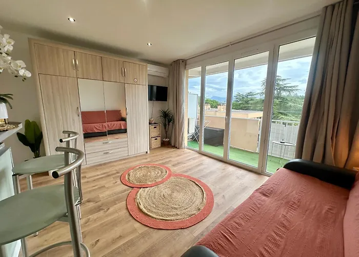 Appartement Avec Terrasse Proche Cassis